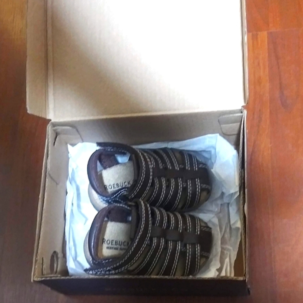 New In Box Infant Sandals - Picture 4 of 6